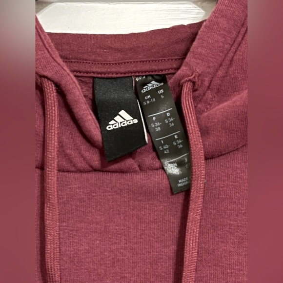 Women’s purple adidas hoodie. Small. Excellent used condition - Picture 3 of 4